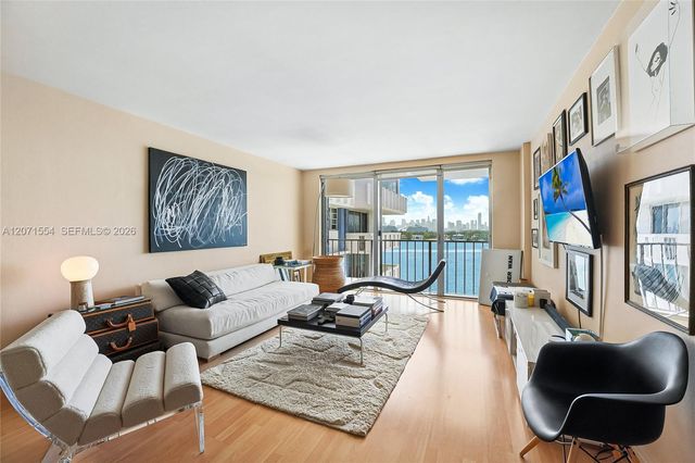 800 West Avenue 917, Miami Beach, FL 33139