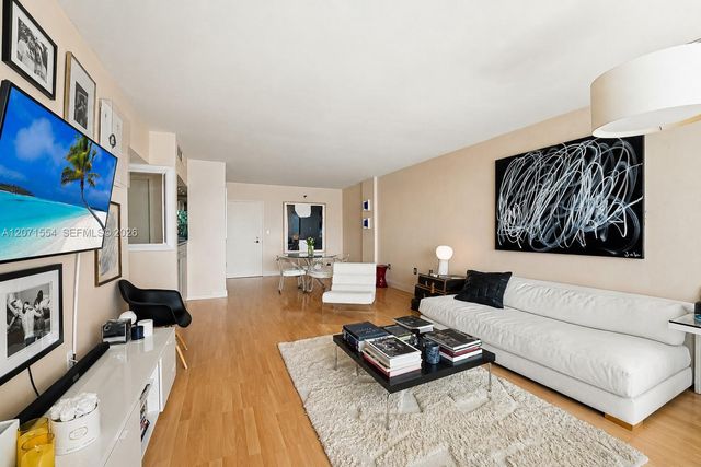 800 West Avenue 917, Miami Beach, FL 33139