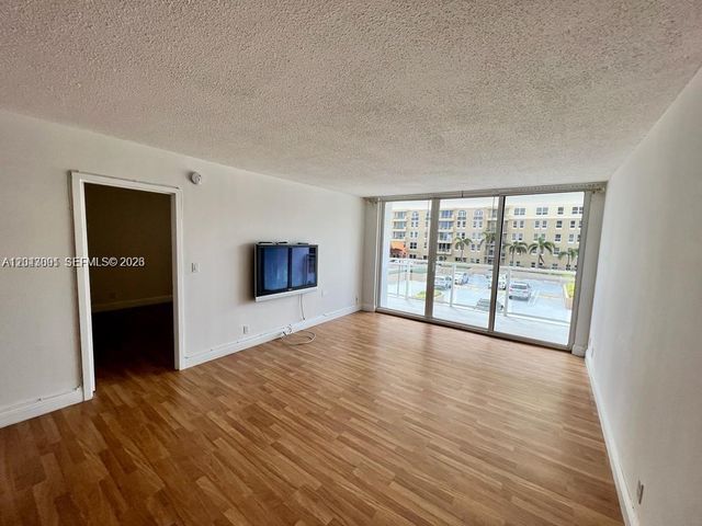 2030 S Ocean Drive 211, Hallandale Beach, FL 33009
