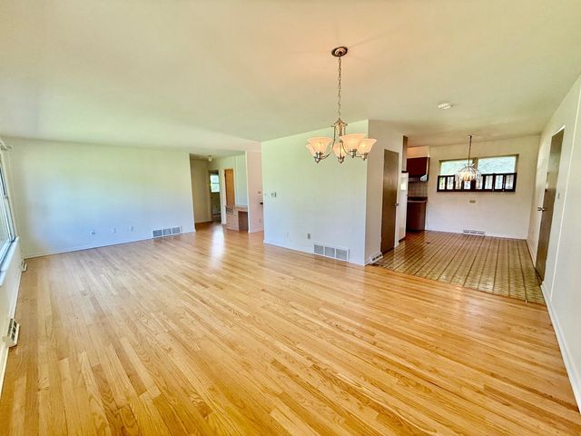 4707 Fairview Avenue, Downers Grove, IL 60515