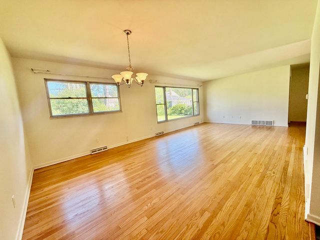 4707 Fairview Avenue, Downers Grove, IL 60515