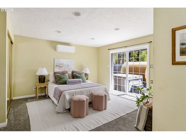 11908 Se 56TH Ave, Milwaukie, OR 97222