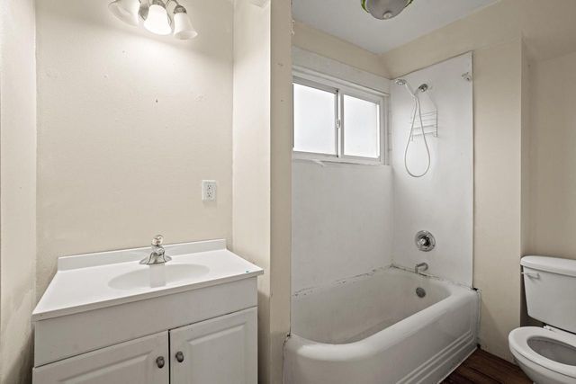 416 Marquette AVENUE, South Milwaukee, WI 53172