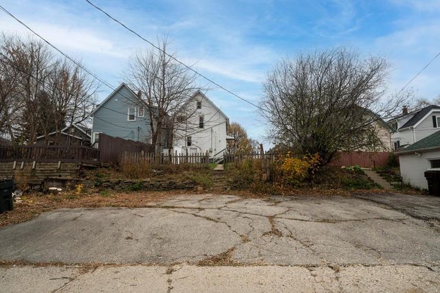 416 Marquette AVENUE, South Milwaukee, WI 53172