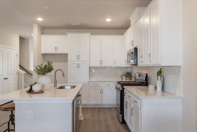 1053 Dusk Drive, Summerville, SC 29486