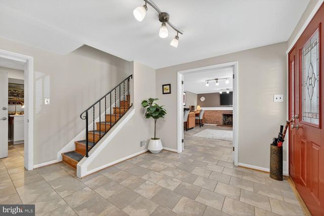 6052 6TH ST N, Arlington, VA 22203