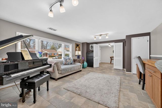 6052 6TH ST N, Arlington, VA 22203