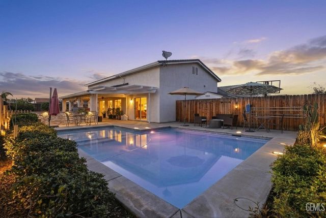 4017 Rolling Rock Avenue, Bakersfield, CA 93313