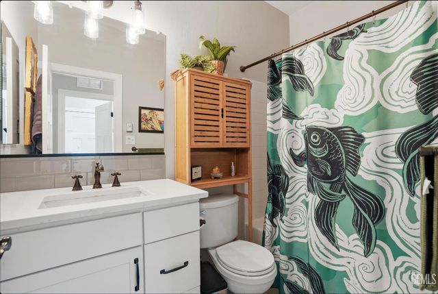 4017 Rolling Rock Avenue, Bakersfield, CA 93313