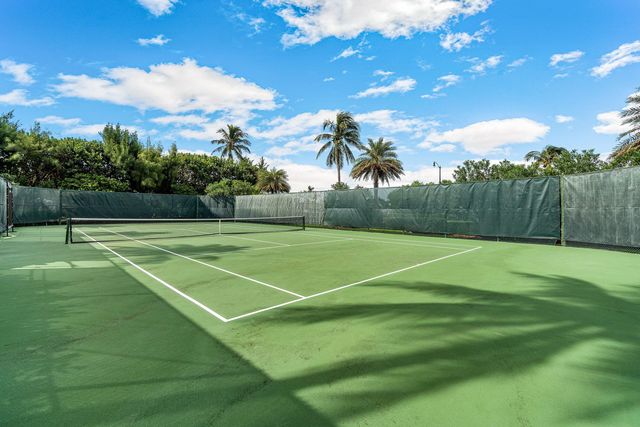 3140 S Ocean Boulevard 202-n, Palm Beach, FL 33480