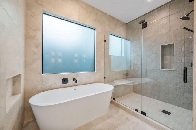 4216 Deepwoods DR, Austin, TX 78731