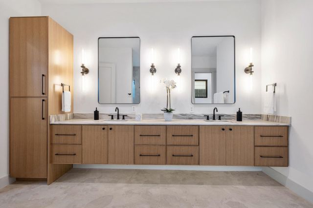 4216 Deepwoods DR, Austin, TX 78731