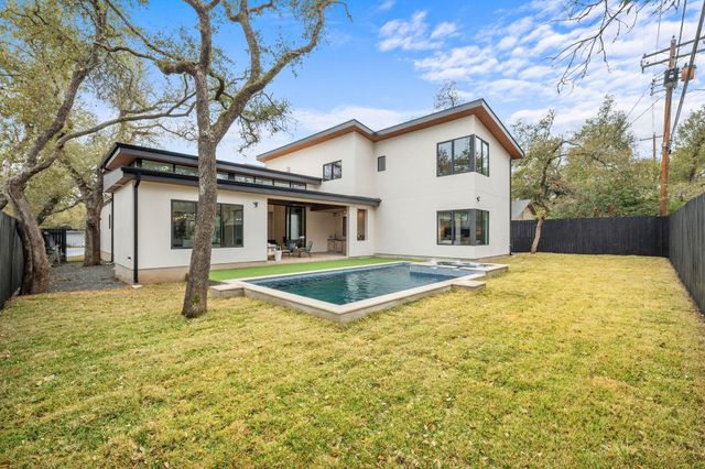 4216 Deepwoods DR, Austin, TX 78731