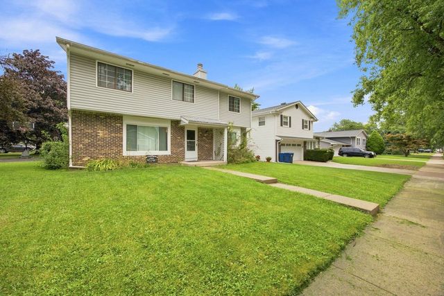 2714 Lydia Street, Waukegan, IL 60085