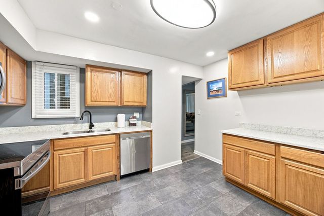 2714 Lydia Street, Waukegan, IL 60085