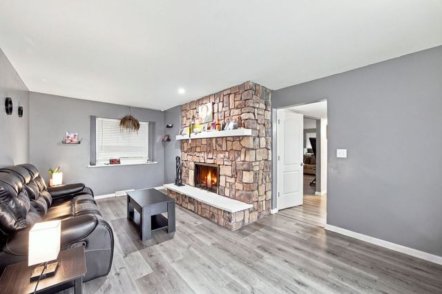 2714 Lydia Street, Waukegan, IL 60085