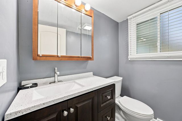 2714 Lydia Street, Waukegan, IL 60085