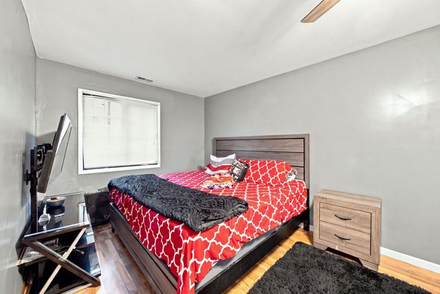 2714 Lydia Street, Waukegan, IL 60085