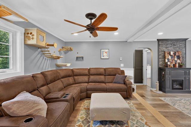 48 Anawan St, Taunton, MA 02780