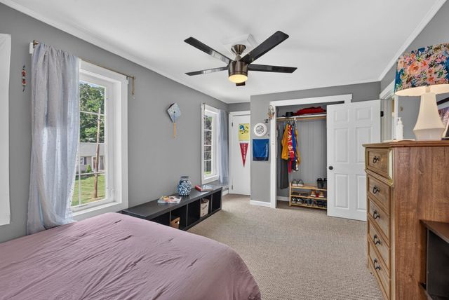 48 Anawan St, Taunton, MA 02780