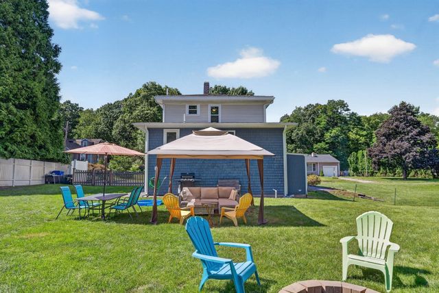 48 Anawan St, Taunton, MA 02780
