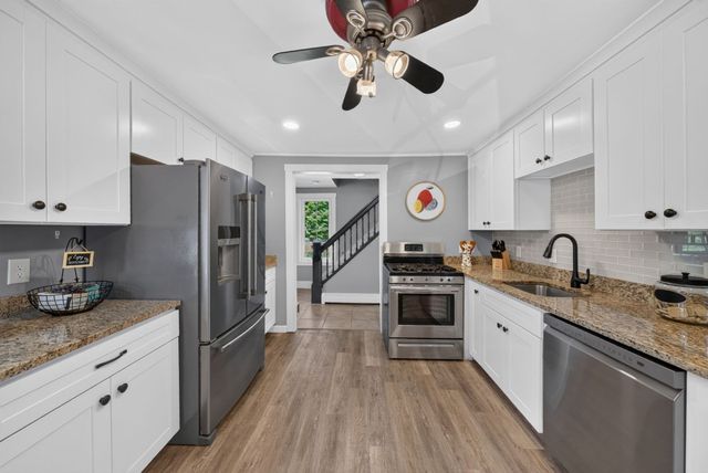 48 Anawan St, Taunton, MA 02780