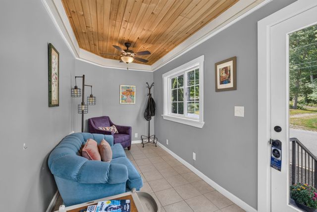 48 Anawan St, Taunton, MA 02780