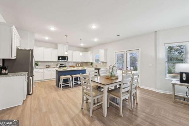 1341 Stephens View Drive, Loganville, GA 30052