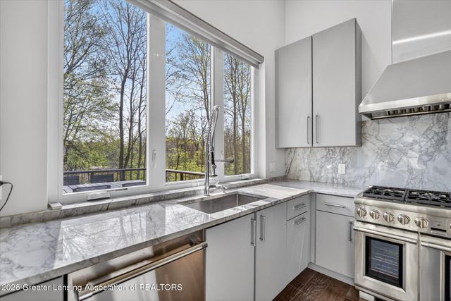4270 Shadow Ridge, Okemos, MI 48864