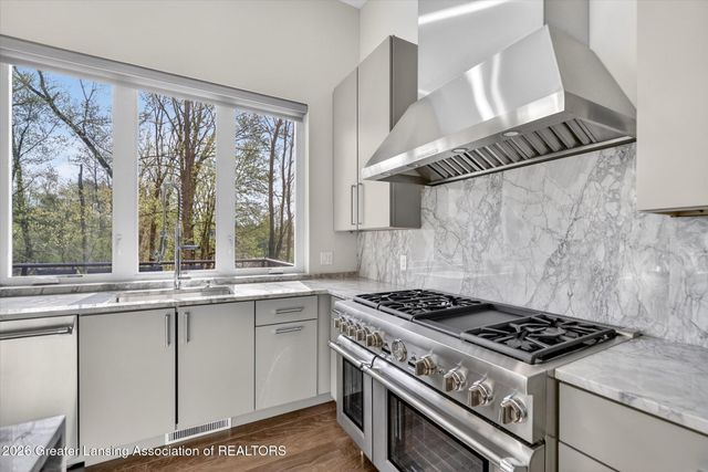 4270 Shadow Ridge, Okemos, MI 48864