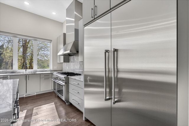 4270 Shadow Ridge, Okemos, MI 48864