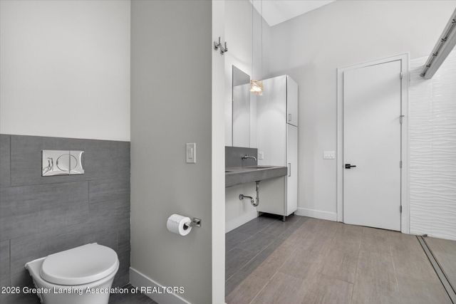 4270 Shadow Ridge, Okemos, MI 48864