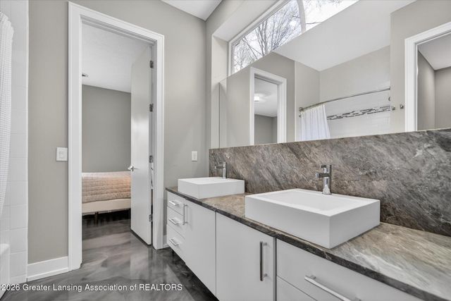 4270 Shadow Ridge, Okemos, MI 48864