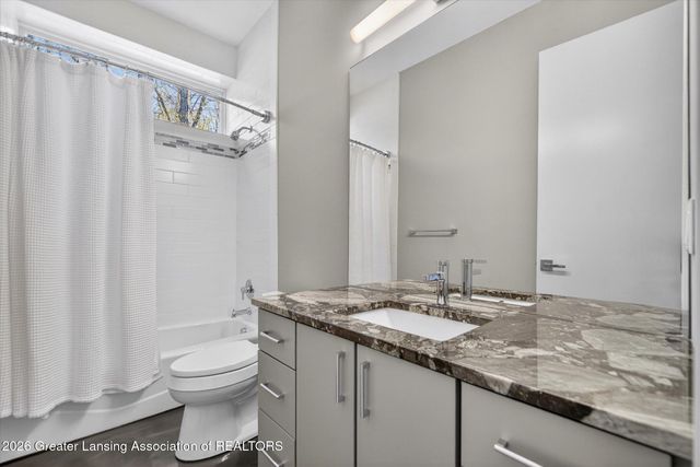 4270 Shadow Ridge, Okemos, MI 48864