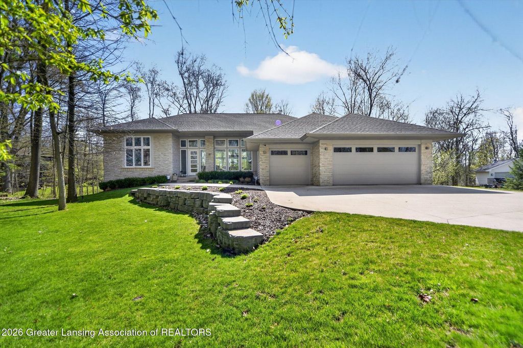 4270 Shadow Ridge, Okemos, MI 48864