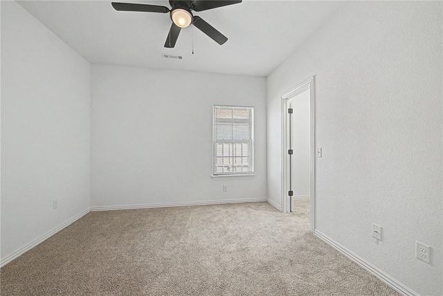 713 N Wordsworth Lane, Fayetteville, AR 72704