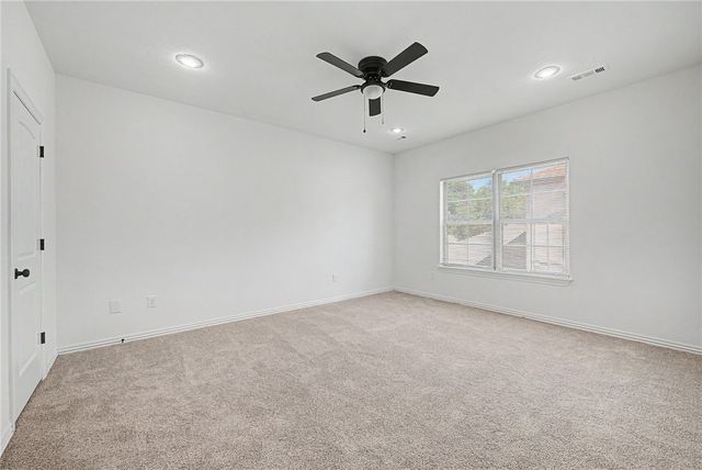 713 N Wordsworth Lane, Fayetteville, AR 72704