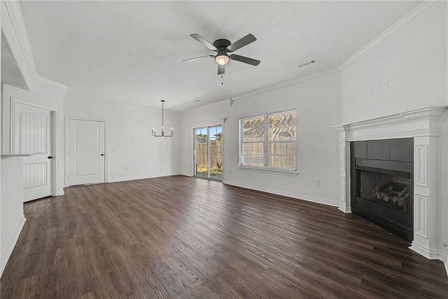 713 N Wordsworth Lane, Fayetteville, AR 72704