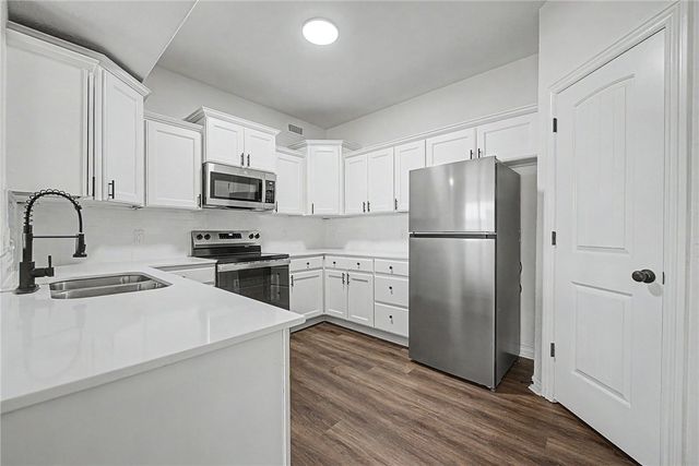 713 N Wordsworth Lane, Fayetteville, AR 72704