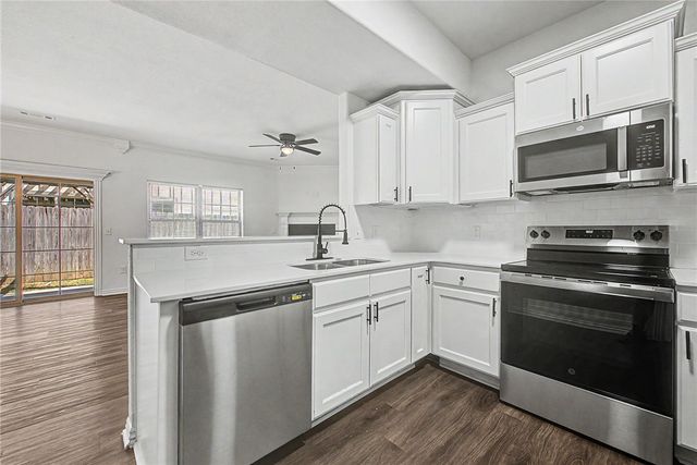 713 N Wordsworth Lane, Fayetteville, AR 72704