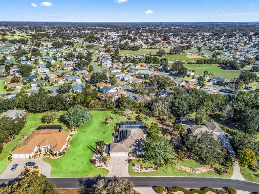 Image 36 of property listing at 2839 LARRANAGA DRIVE, The Villages, FL 32162