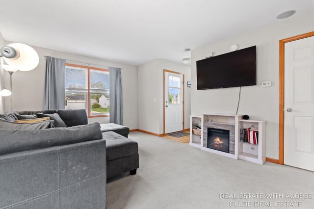 3272 Renwick Court, Holland Twp, MI 49464