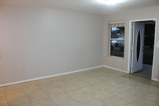 4434 Venus Avenue A, West Palm Beach, FL 33406