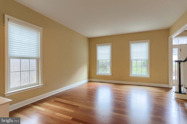 1150 JILL DR, Hummelstown, PA 17036