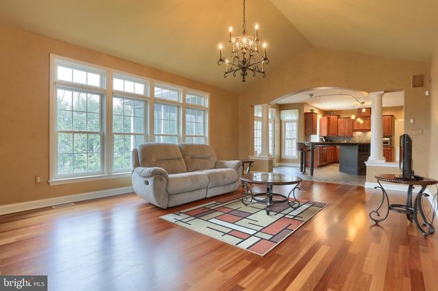 1150 JILL DR, Hummelstown, PA 17036