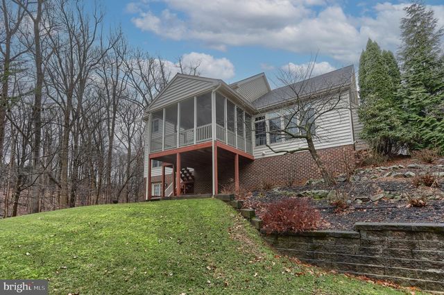 1150 JILL DR, Hummelstown, PA 17036