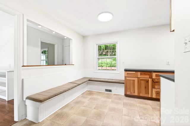 34 Wolfe Cove Road, Asheville, NC 28804