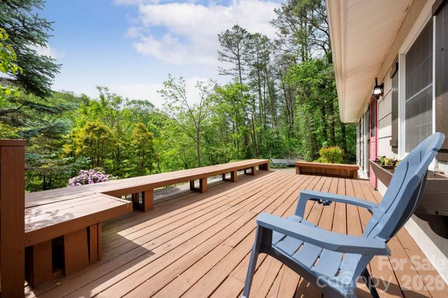 34 Wolfe Cove Road, Asheville, NC 28804