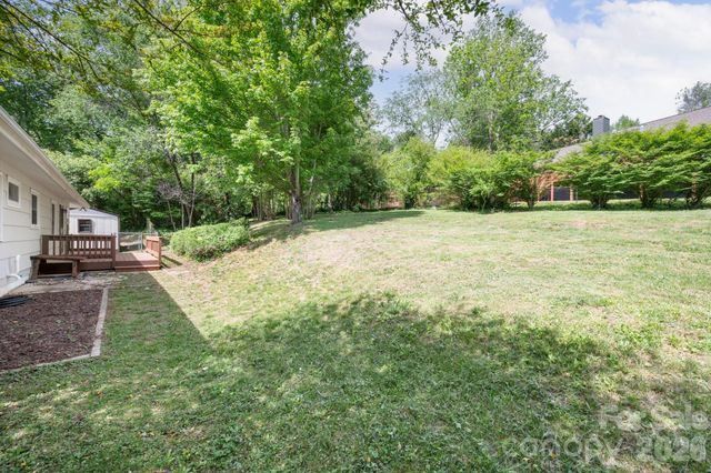34 Wolfe Cove Road, Asheville, NC 28804