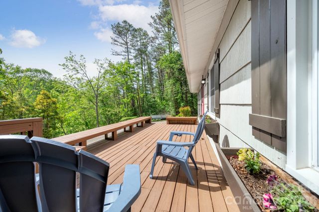 34 Wolfe Cove Road, Asheville, NC 28804